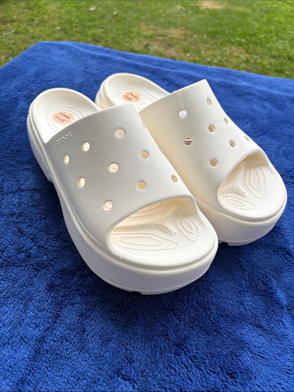 CROCS White Platform Stomp Slide Sandals Size 11